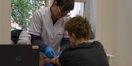 Powiększ grafikę: akcja-krwiodawstwa-w-zespole-szkol-lacznosci-650139.jpg