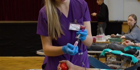 Powiększ grafikę: akcja-krwiodawstwa-w-zespole-szkol-lacznosci-650140.jpg