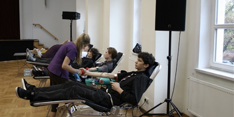 Powiększ grafikę: akcja-krwiodawstwa-w-zespole-szkol-lacznosci-650143.jpg