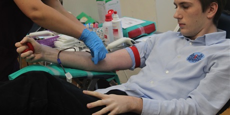 Powiększ grafikę: akcja-krwiodawstwa-w-zespole-szkol-lacznosci-650167.jpg