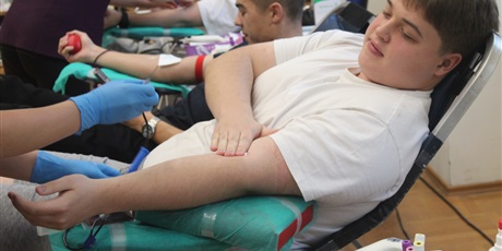 Powiększ grafikę: akcja-krwiodawstwa-w-zespole-szkol-lacznosci-650170.jpg