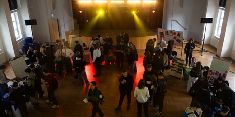 Powiększ grafikę: dzialo-sie-relacja-z-dnia-otwartego-zsl-678774.jpg