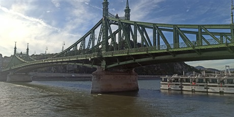 Powiększ grafikę: W Budapeszcie