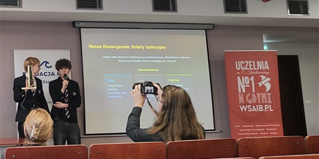 Powiększ grafikę: 3B podczas konkursu