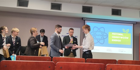 Powiększ grafikę: 3B podczas konkursu