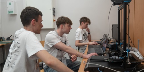 Powiększ grafikę: Konkursowe zmagania drużyn biorących udział w OZT