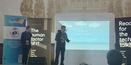 Powiększ grafikę: hackathon-hackthetopo-656714.jpg