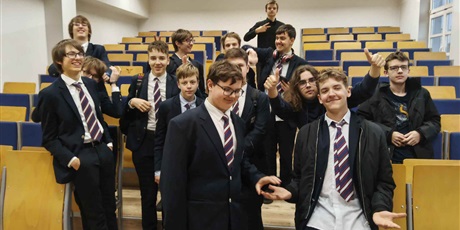 Powiększ grafikę: kolo-gamedev-660581.jpg