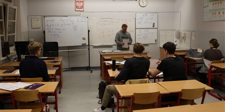 Powiększ grafikę: Łączność pod osłoną nocy