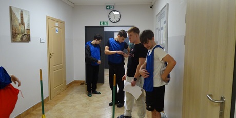 Pasowanie uczniów klas pierwszych na mieszkańców internatu!