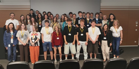 Powiększ grafikę: telegrafisci-w-microsoft-polska-inspirujaca-nagroda-za-zwyciestwo-w-hackathonie-624064.jpg