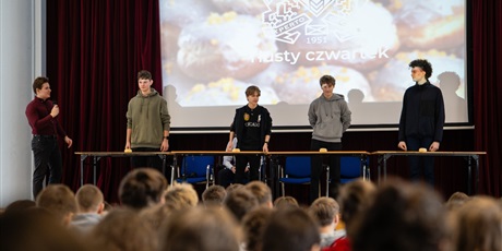 Powiększ grafikę: Tłusty Czwartek