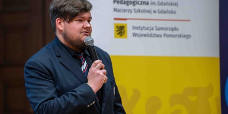 Powiększ grafikę: Konferencja na PG