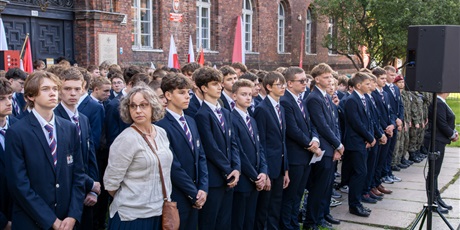 Powiększ grafikę: uroczyste rozpoczęcie roku szkolnego 2025/2026