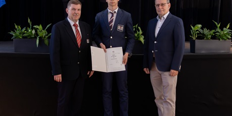 Powiększ grafikę: uroczyste-zakonczenie-roku-szkolnego-2025-2026-706538.jpg