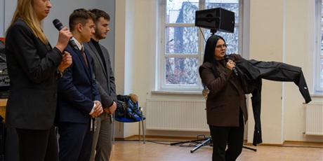 Powiększ grafikę: warsztaty-meskiego-ubioru-667648.jpg