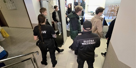 Wizyta klas IVf i IVb w Areszcie Śledczym w Gdańsku.