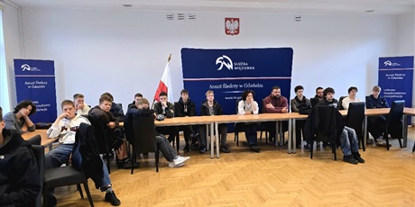 Powiększ grafikę: w areszcie śledczym