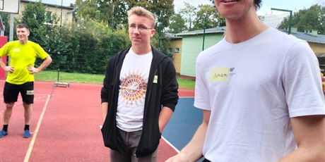 Powiększ grafikę: Wolontariusze na "Biesiadzie ziemniaczanej"