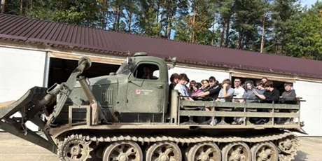 Powiększ grafikę: wycieczka-integracyjna-klasy-1d-714285.jpg