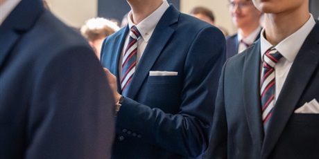 Powiększ grafikę: zakonczenie-roku-klas-piatych-690126.jpg