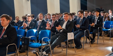 Powiększ grafikę: zakonczenie-roku-klas-piatych-690129.jpg