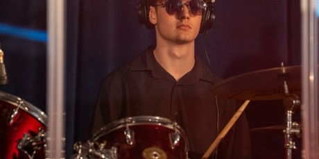 Powiększ grafikę: zakonczenie-roku-klas-piatych-690140.jpg