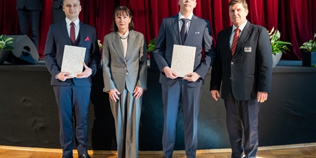 Powiększ grafikę: zakonczenie-roku-klas-piatych-690143.jpg