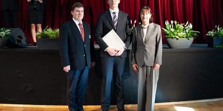 Powiększ grafikę: zakonczenie-roku-klas-piatych-690149.jpg