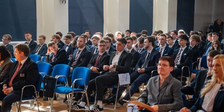 Powiększ grafikę: zakonczenie-roku-klas-piatych-690163.jpg