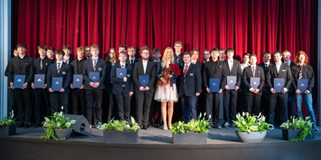 Powiększ grafikę: zakonczenie-roku-klas-piatych-690174.jpg