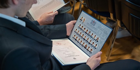 Powiększ grafikę: zakonczenie-roku-klas-piatych-690183.jpg