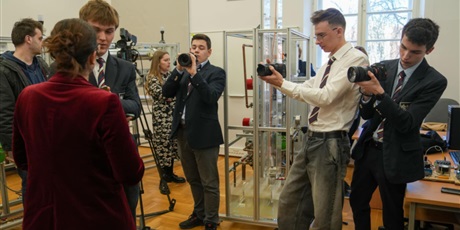 Powiększ grafikę: Koło Fotograficzne podczas pracy