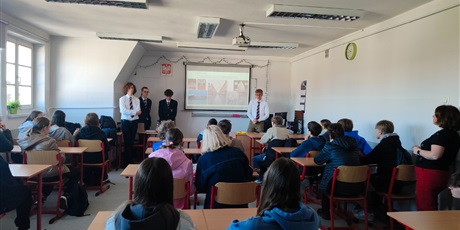 Powiększ grafikę: Prezentacja projektów Erasmus +