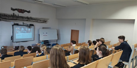 Powiększ grafikę: Spotkanie